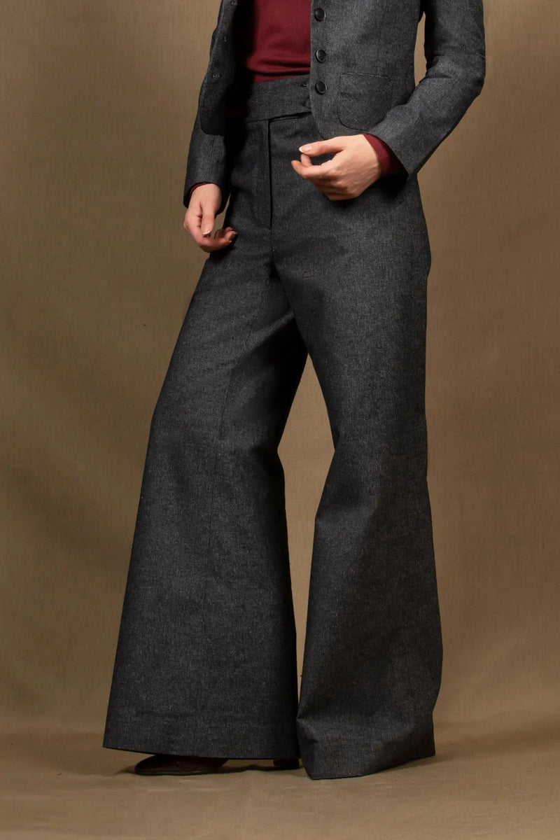 Jean femme coupe flare en coton mélangé bleu taille haute double boutonnage