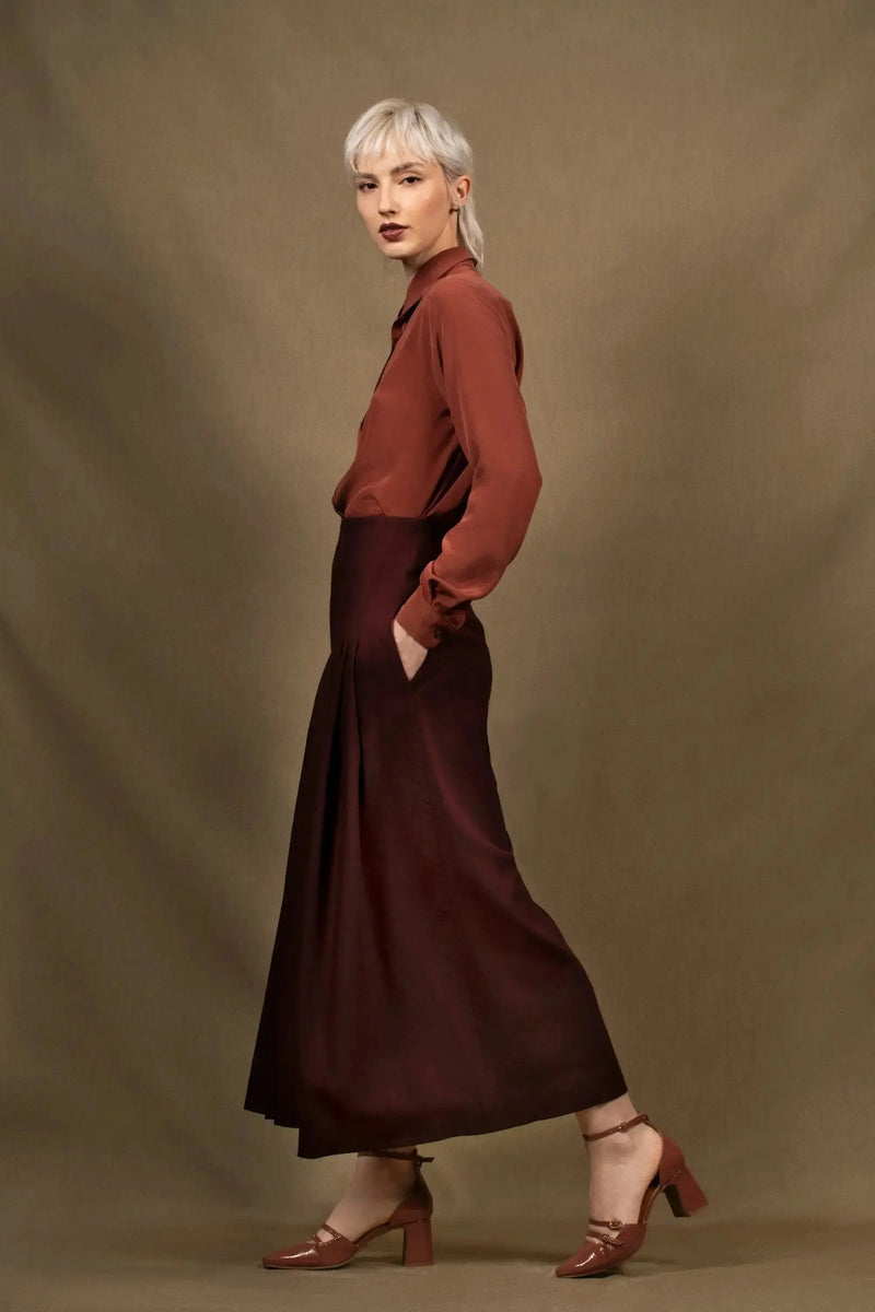 pantalon femme large avec 3 plis sur le devant en laine bordeaux taille haute