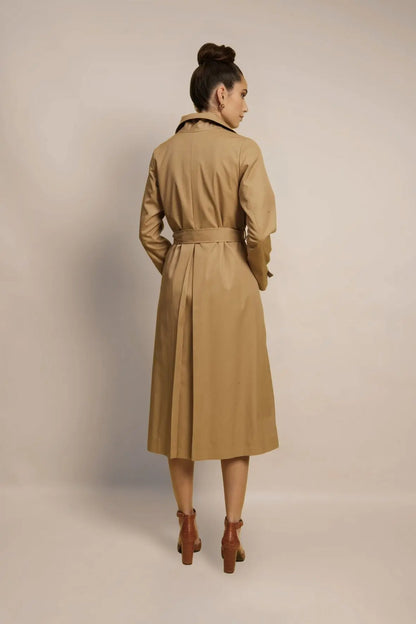 Trench Femme Long en Coton Imperméable – Tabac Palace My tailor is Joh
