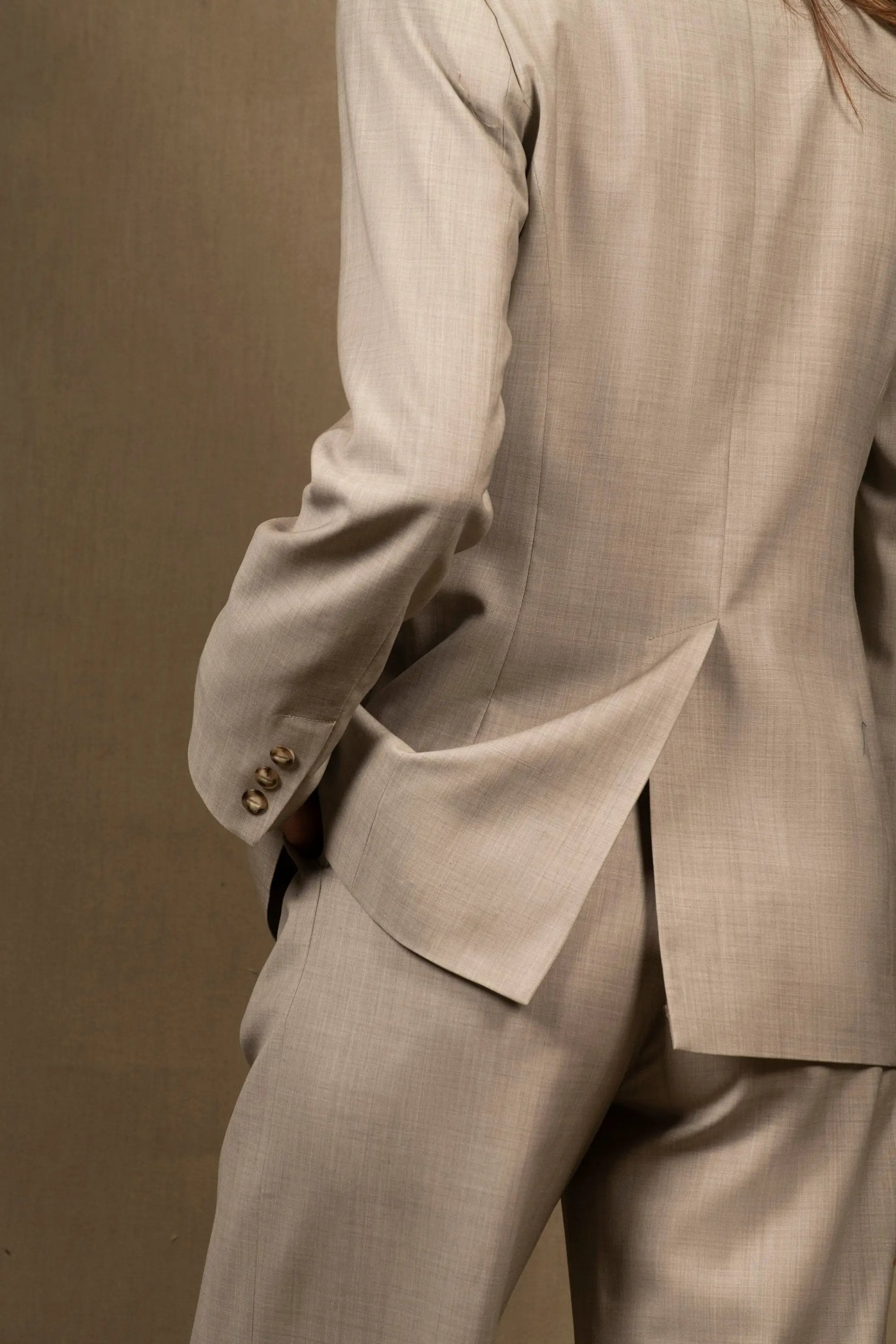 Veste Costume Tailleur Femme Gris Clair en Laine – Illusion My tailor is Joh