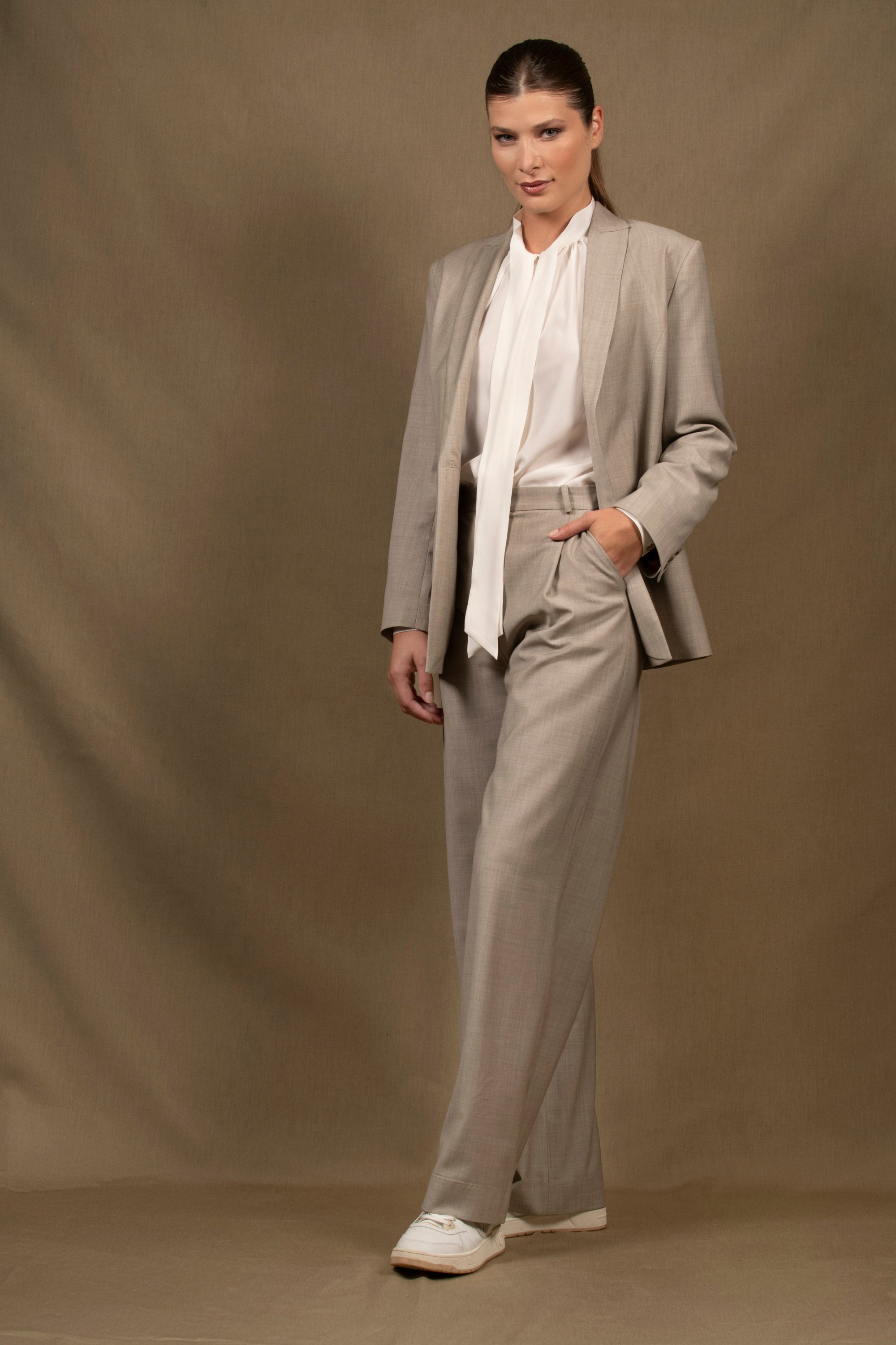 Tailleur Veste Pantalon Large Femme Laine Gris Clair  – Illusion