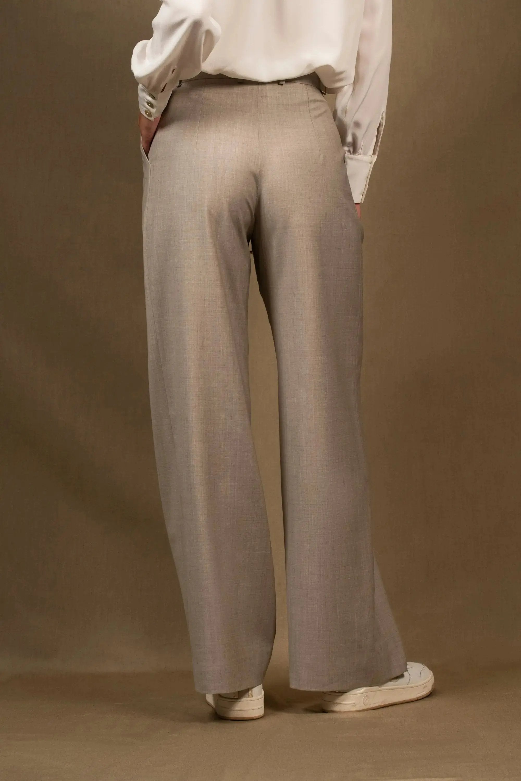 Tailleur Veste Pantalon Large Femme Laine Gris Clair  – Illusion My tailor is Joh