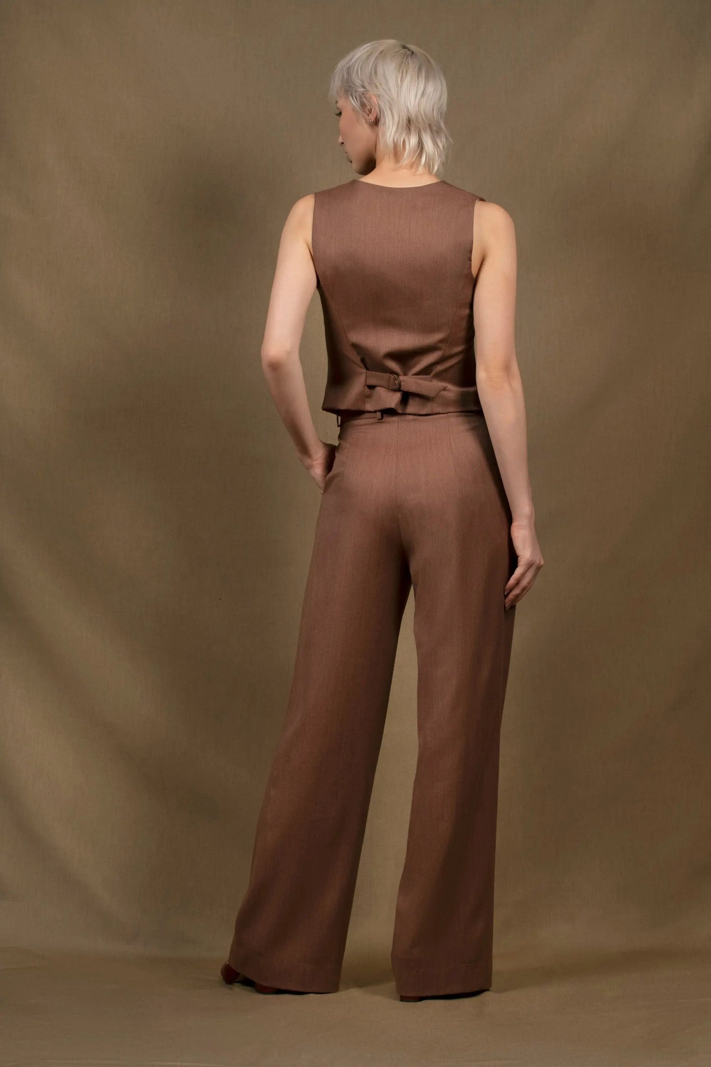 Pantalon Tailleur Femme Large Tomette en Laine – Illusion My tailor is Joh