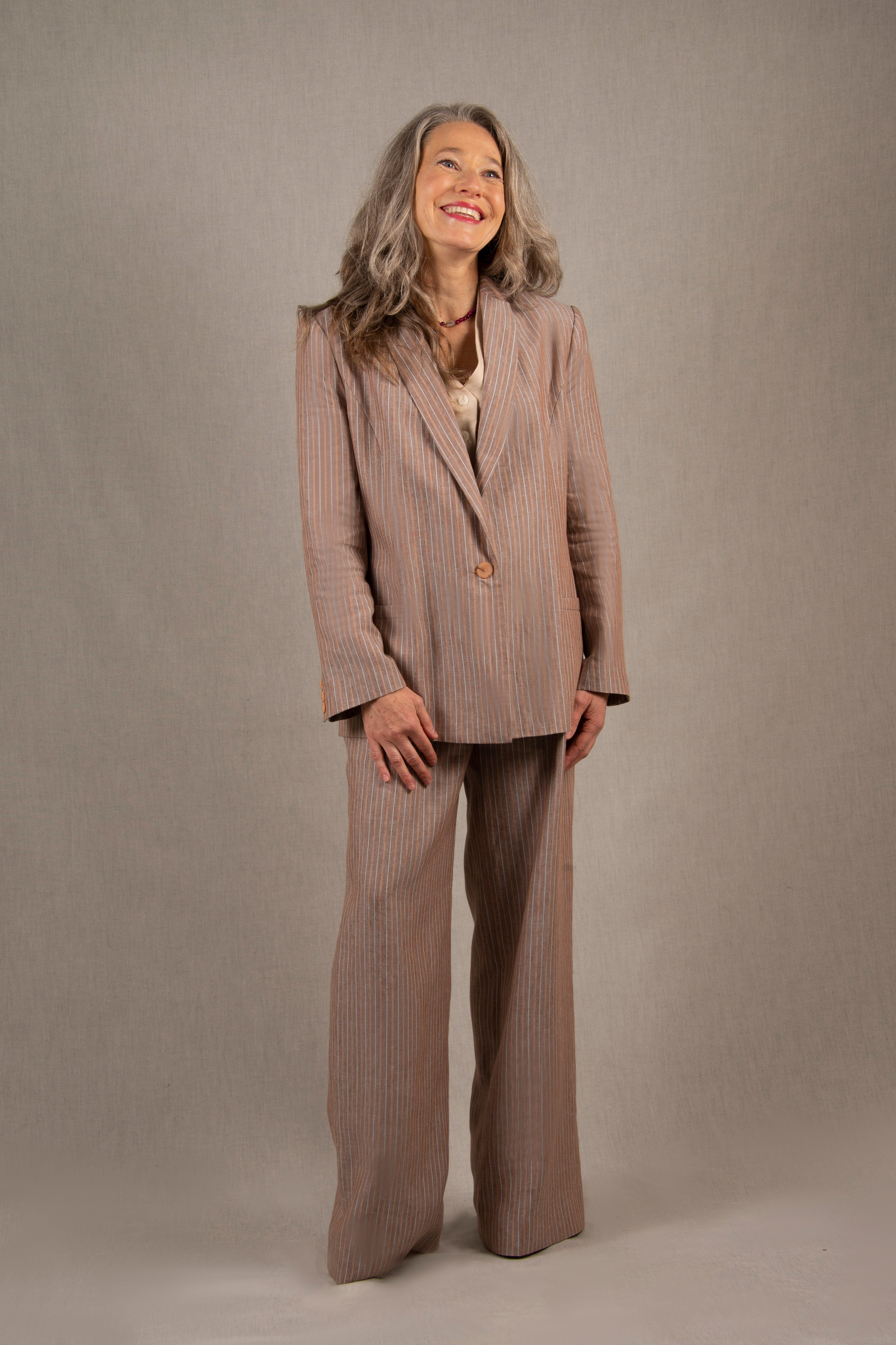 Tailleur Femme Veste Pantalon Large en Lin Marron Rayé – Illusion