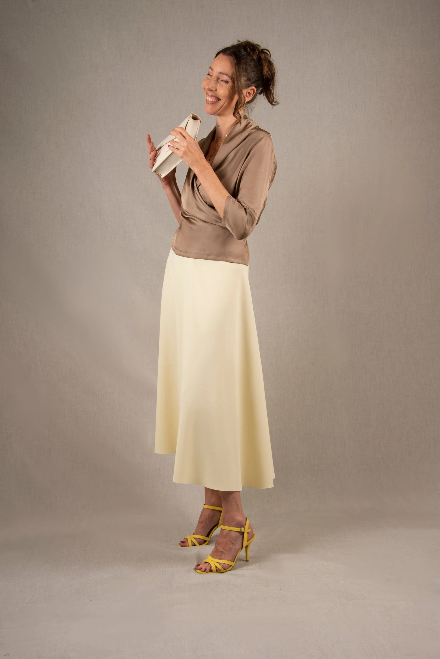 Jupe Longue Fluide Jaune Beurre – Palace My tailor is Joh