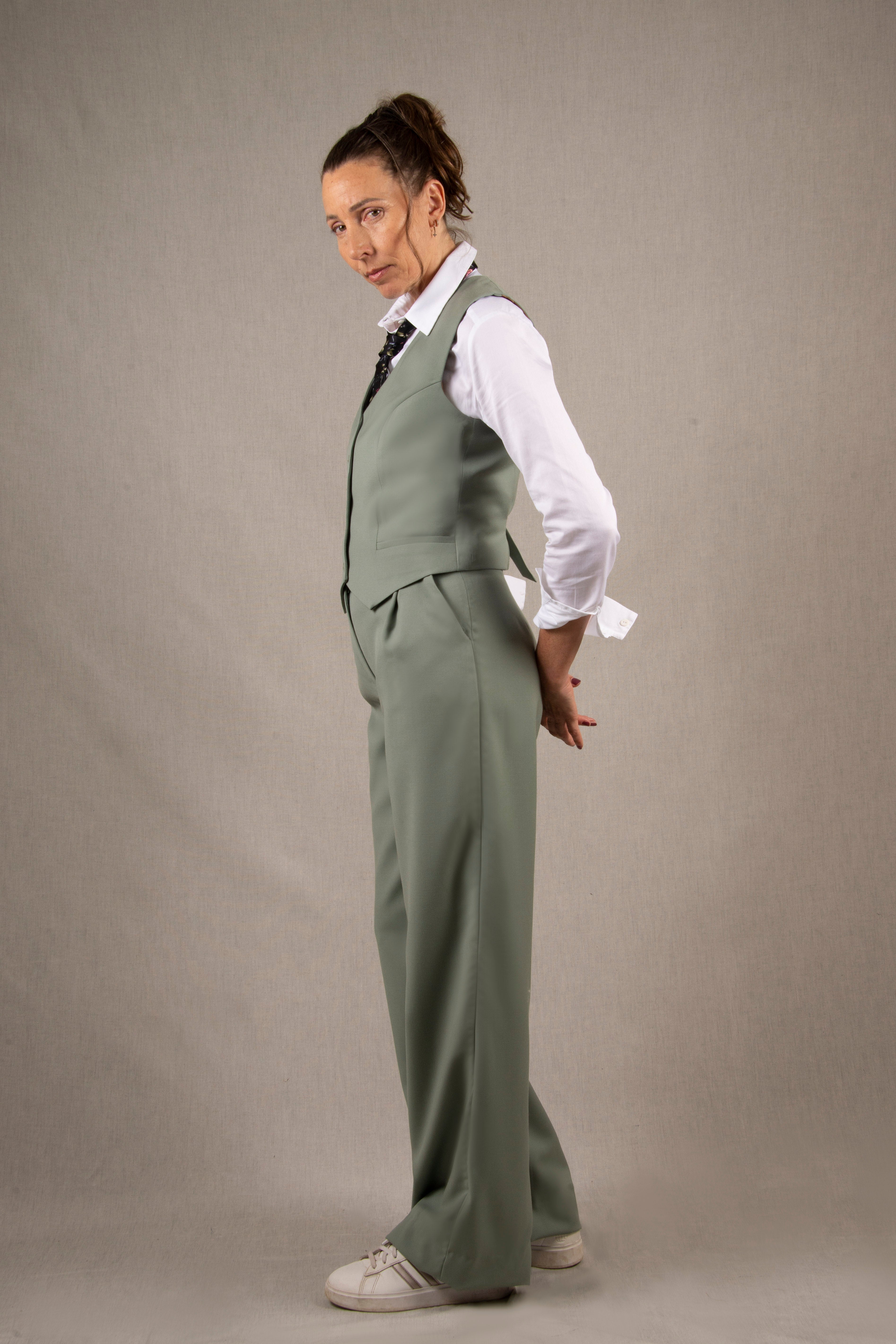 Pantalon Tailleur Femme Large en Laine Vert Sauge – Illusion
