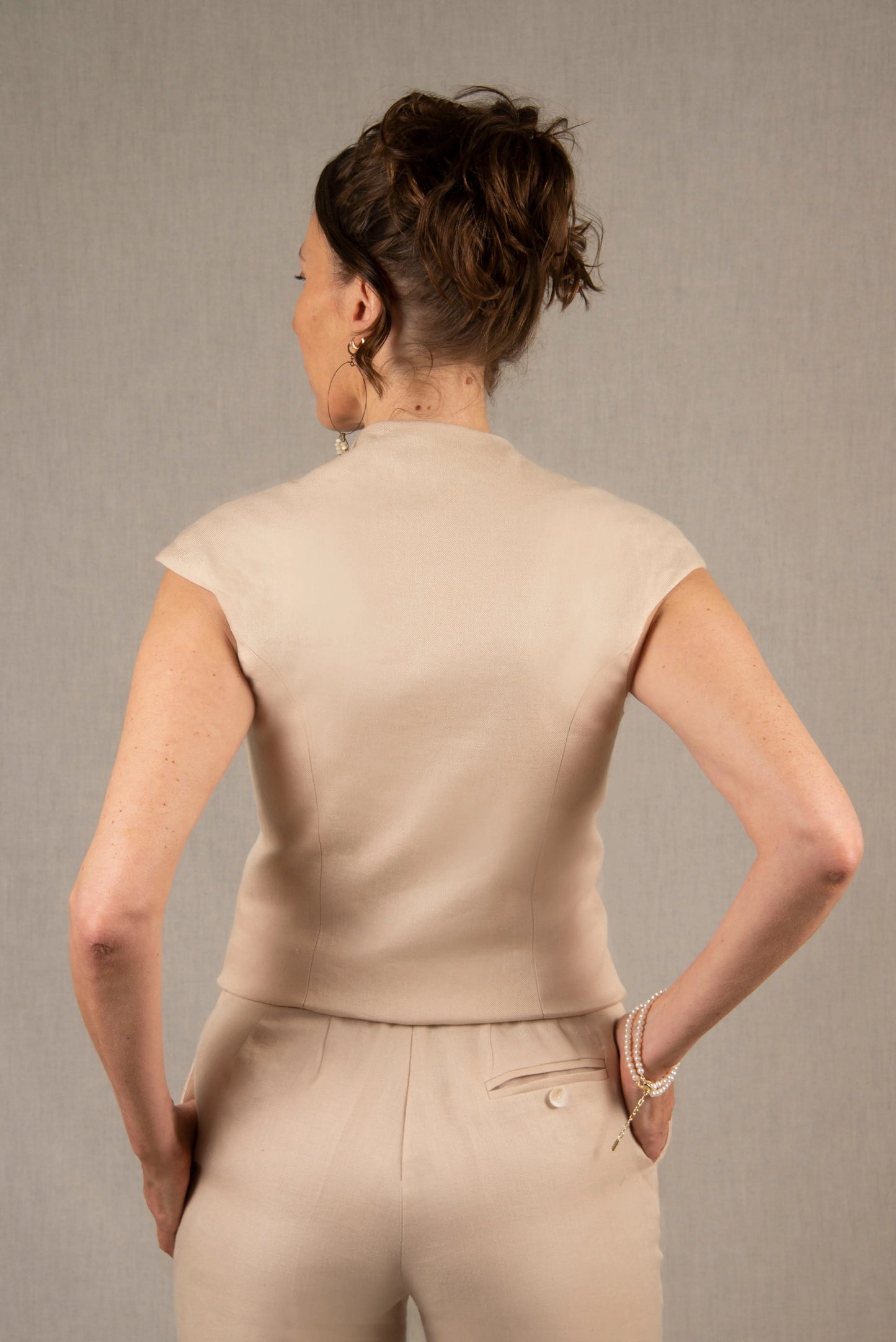 Gilet Tailleur Femme en Lin Ivoire - Sensation My tailor is Joh