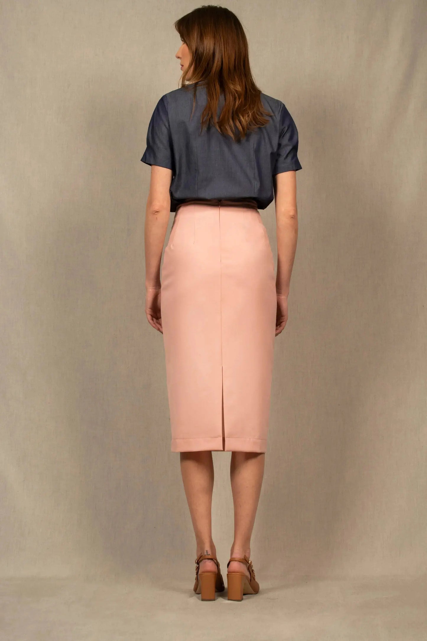 Jupe Crayon en Laine Rose Ballerine – Allure - My tailor is Joh