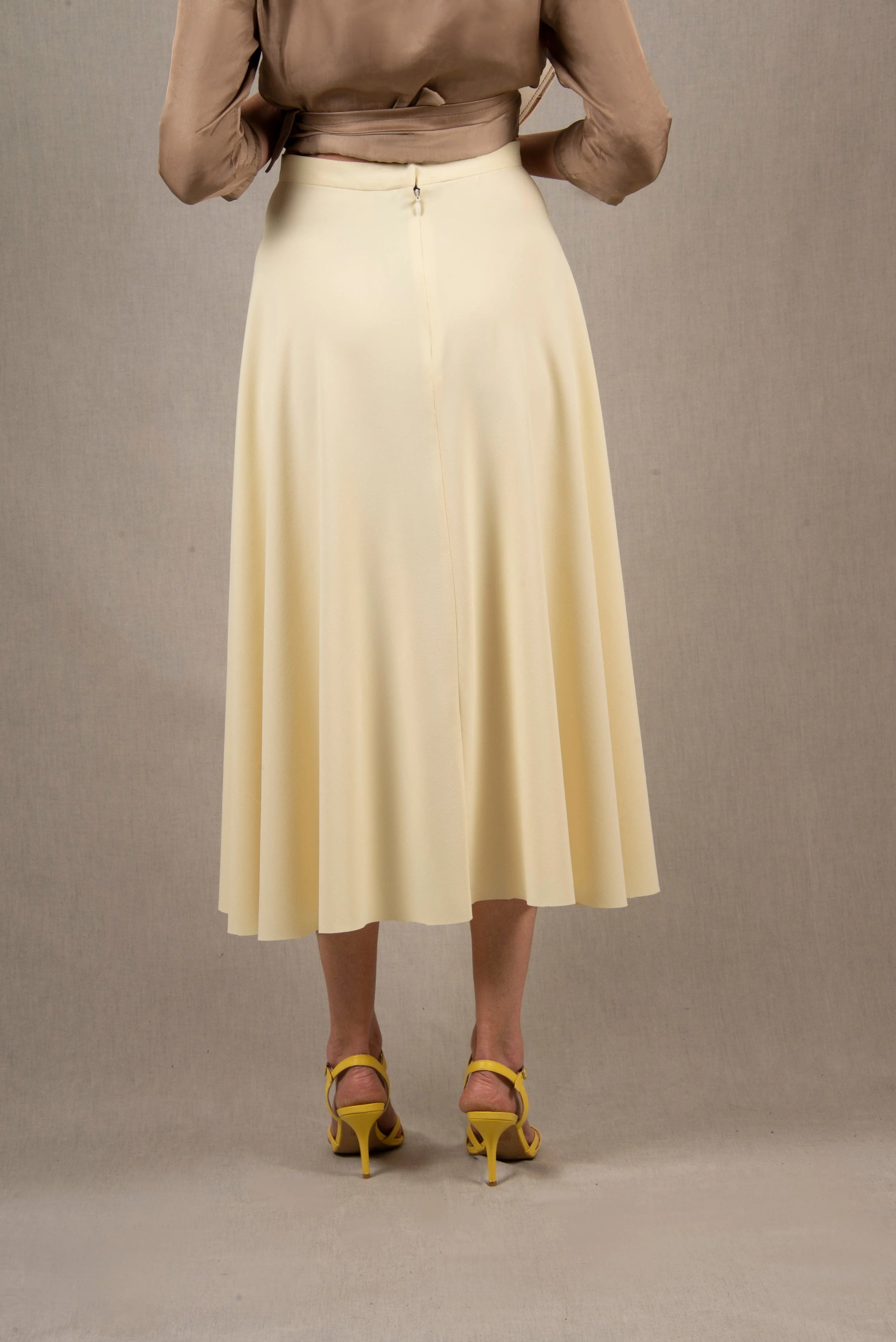 Jupe Longue Fluide Jaune Beurre – Palace My tailor is Joh