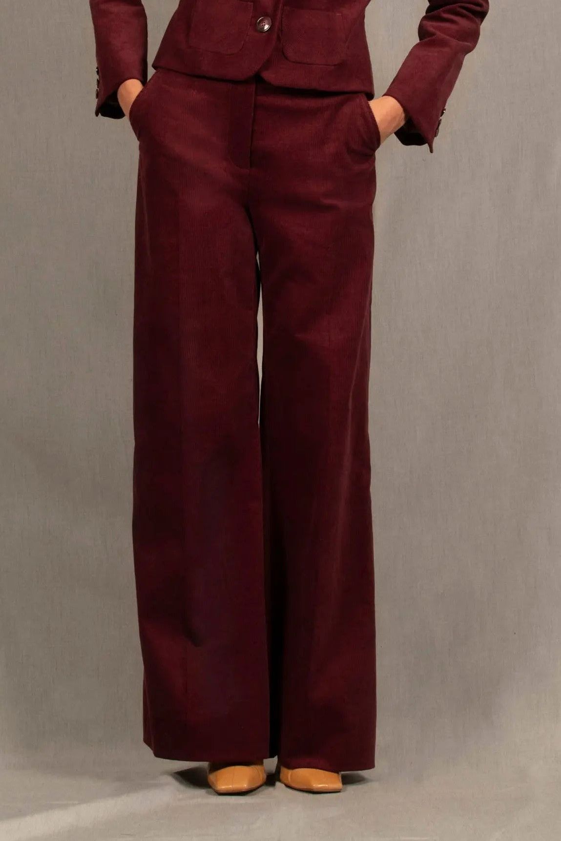 Pantalon Femme Large Bordeaux Velours côtelé – Certitude - My tailor is Joh