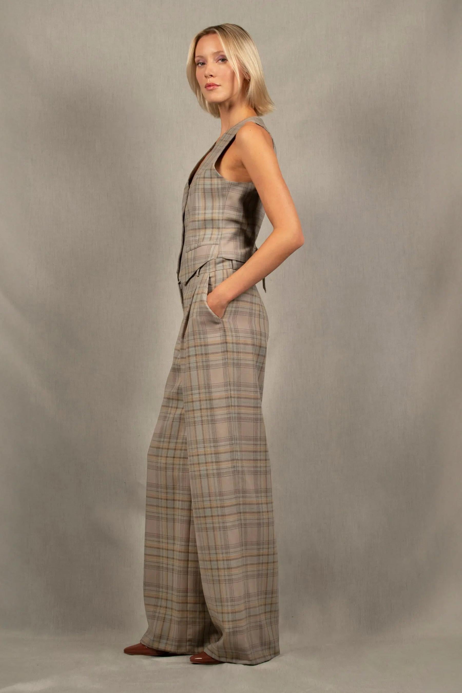 Pantalon Tailleur Femme Large Carreau en Laine – Illusion - My tailor is Joh