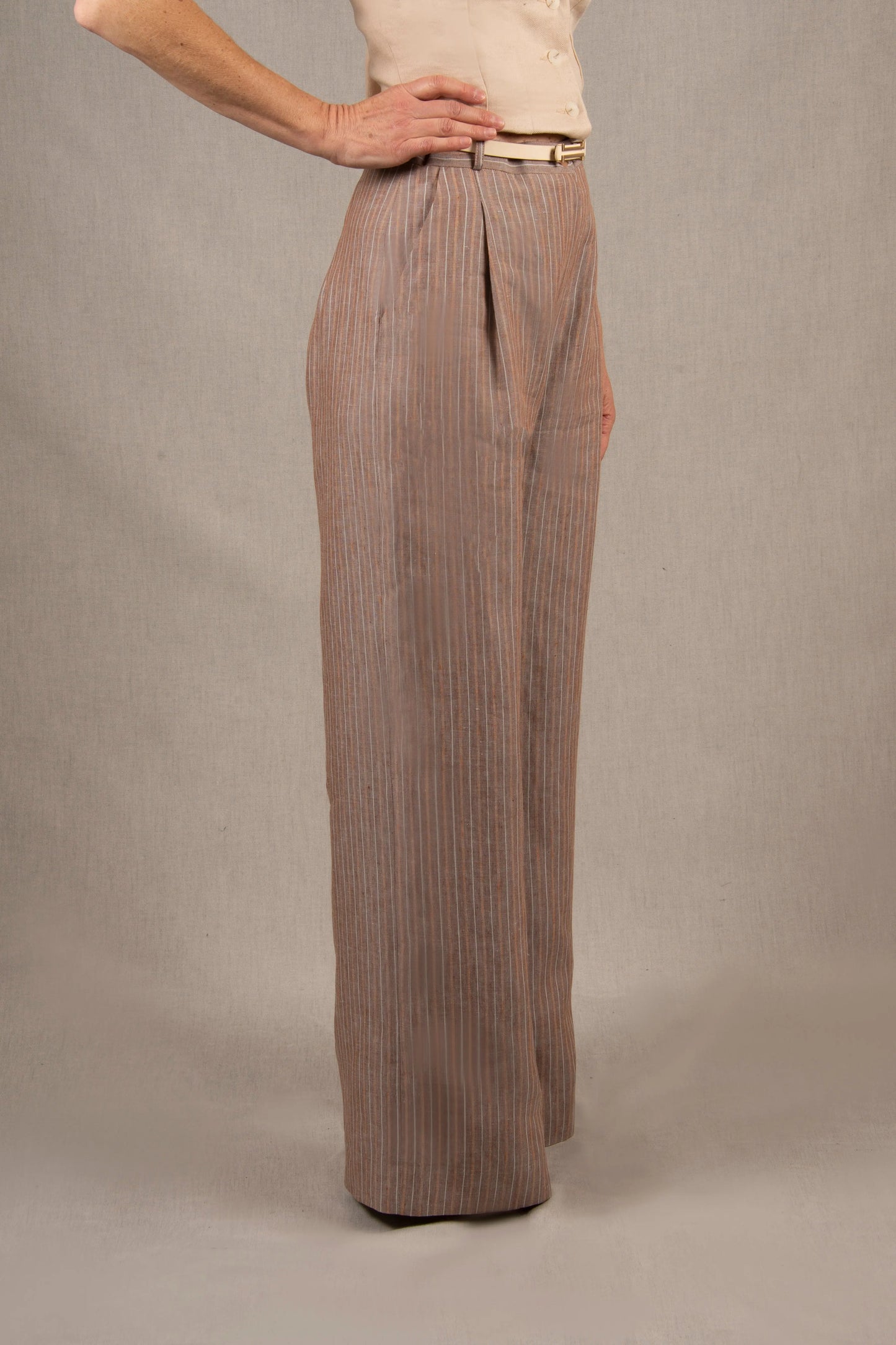 Tailleur Femme Veste Pantalon Large en Lin Marron Rayé – Illusion My tailor is Joh
