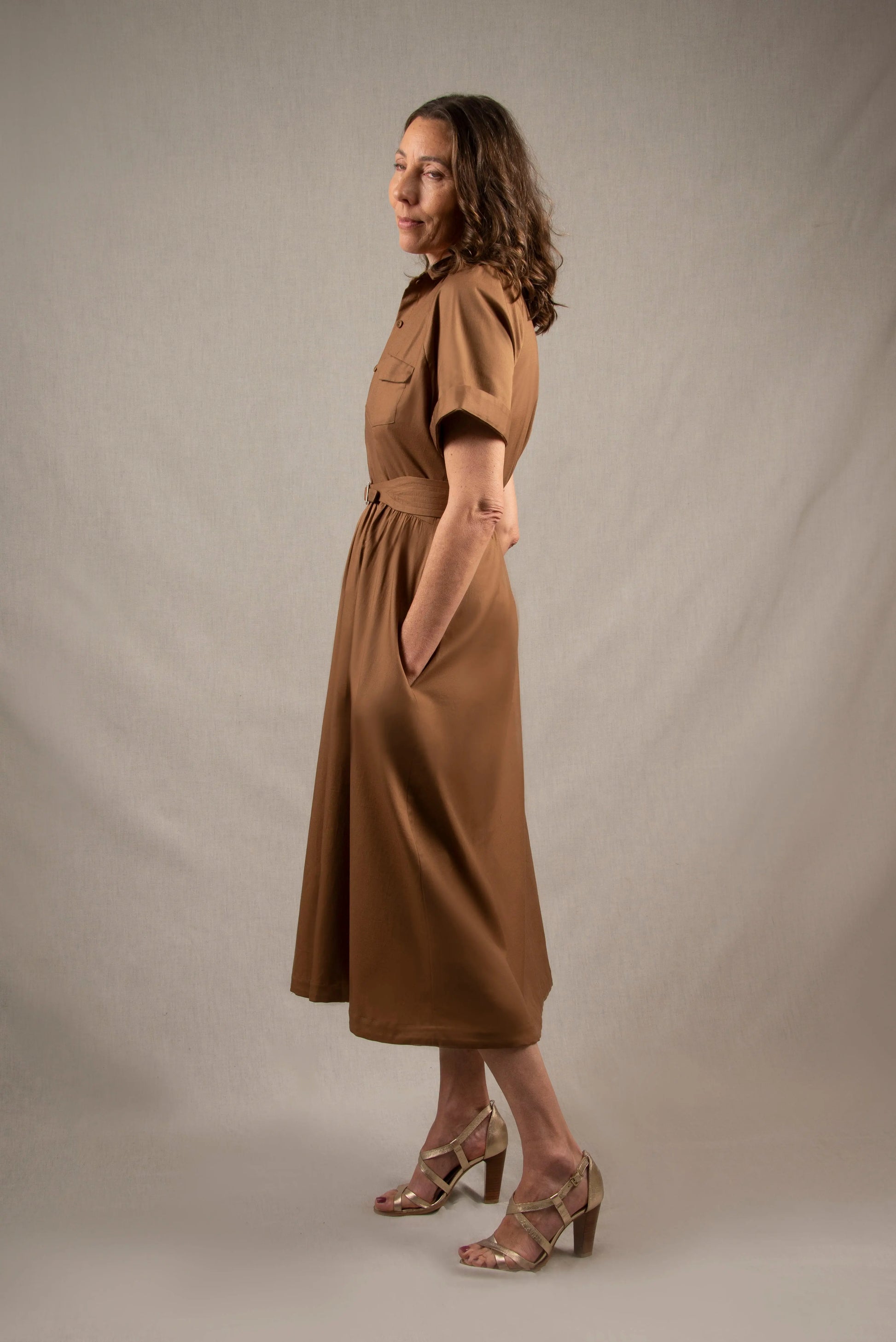 Robe Longue en Coton Couleur Havane - Apparence My tailor is Joh