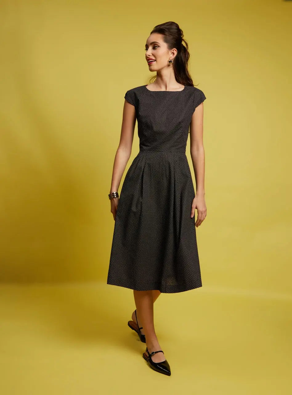 La robe dos-nu coton noir à pois blanc Nonchalance - My tailor is Joh