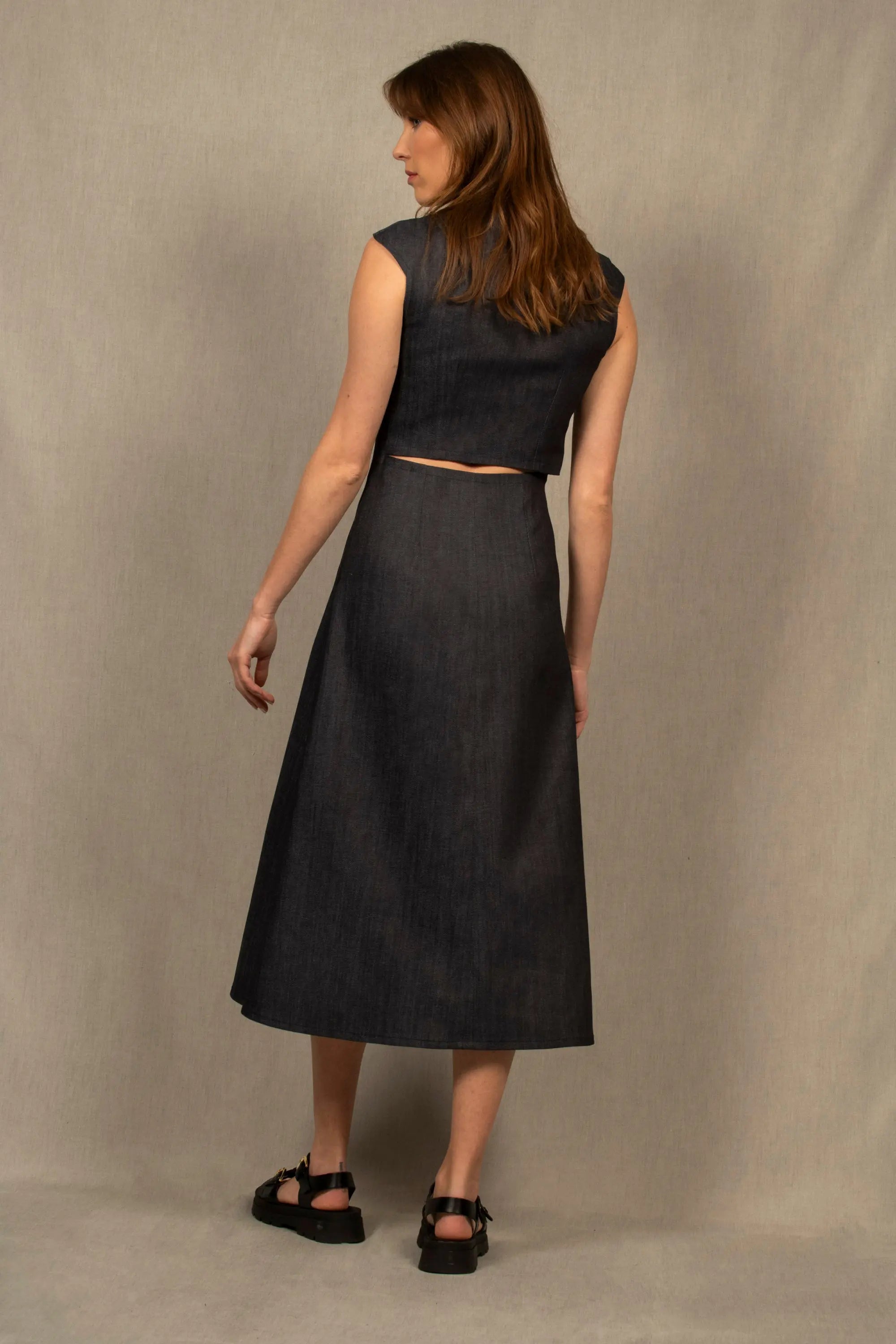 Robe Longue Sans Manche en Jean Bleu – Allure - My tailor is Joh