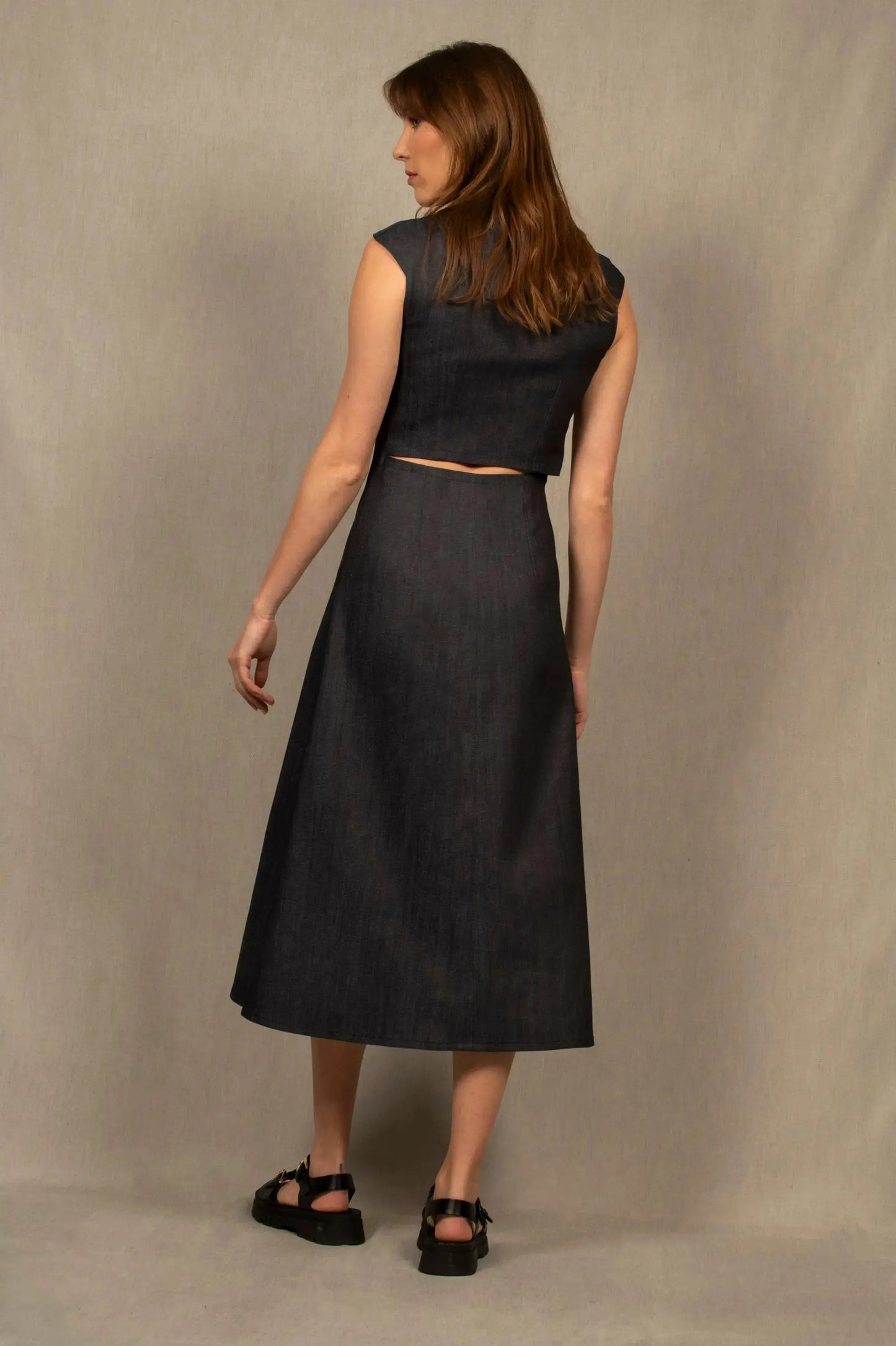 Robe Longue Sans Manche en Jean Bleu – Allure - My tailor is Joh