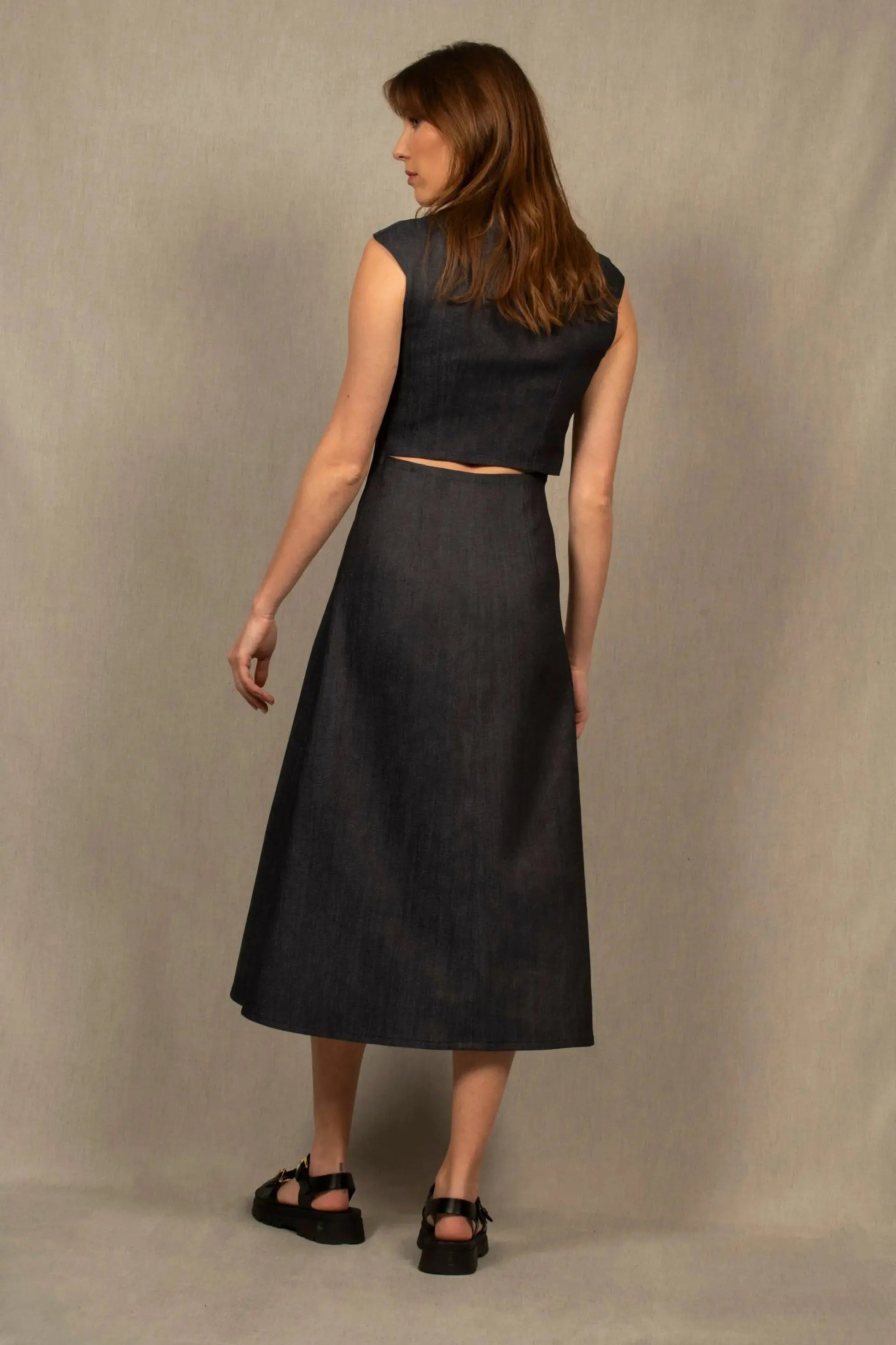 Robe Longue Sans Manche en Jean Bleu – Allure - My tailor is Joh