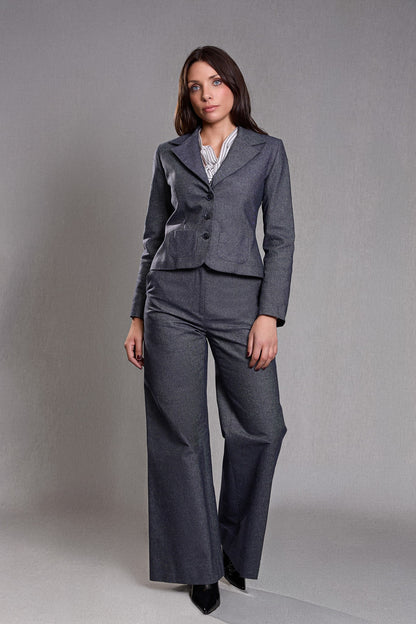 Tailleur Femme Veste Courte Pantalon Coupe Flair Jean Bleu gris- Certitude