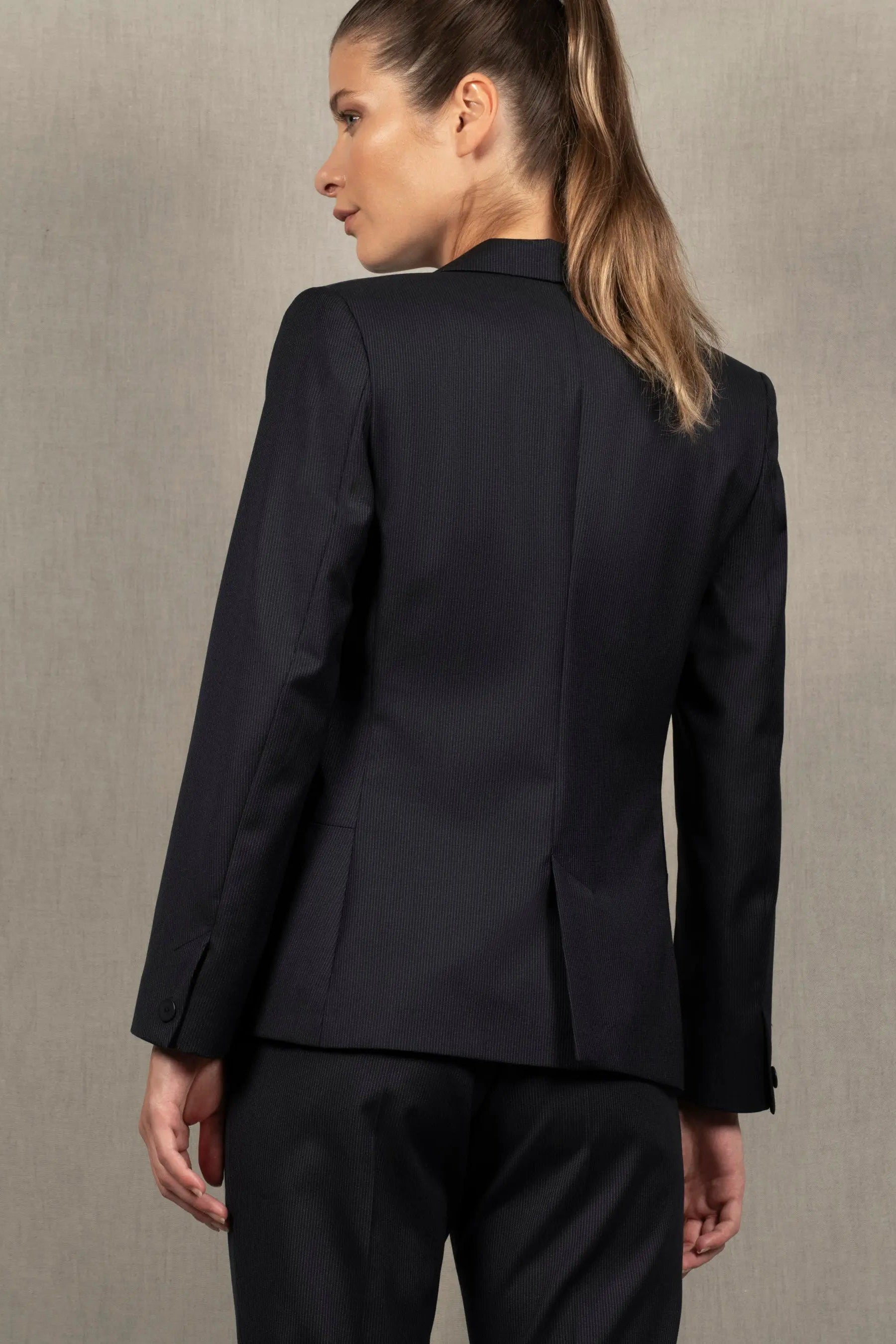 Veste Tailleur Femme Bleu Marine Rayé en Laine – Illusion - My tailor is Joh