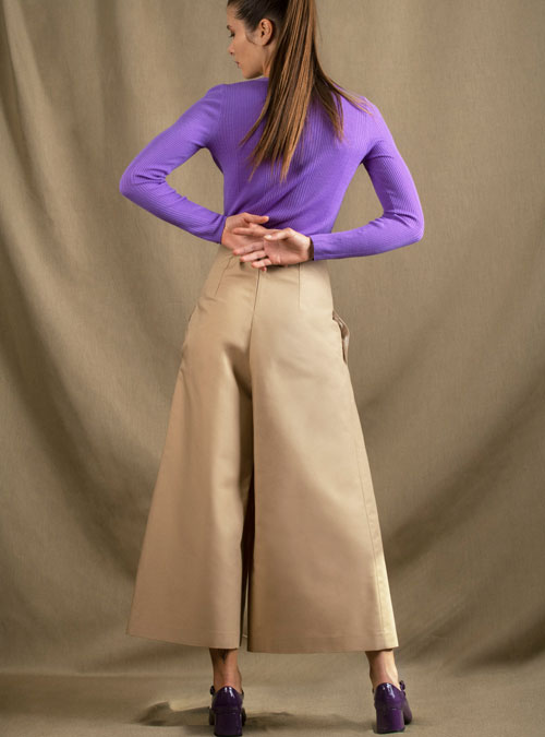 Le Pantalon femme coton à pli Abandon - My Tailor Is Joh, la nouvelle marque de prêt à porter féminin, tailleurs, vestes, pantalons, robes, jupes, hauts, chaussures pour habiller les femmes.