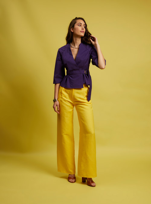 Le gilet tailleur dos-nu violet Illusion - My Tailor Is Joh, la nouvelle marque de prêt à porter féminin, tailleurs, vestes, pantalons, robes, jupes, hauts, chaussures pour habiller les femmes.