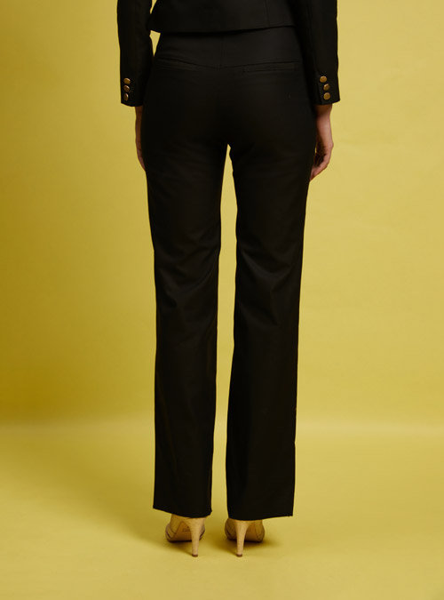 Le Pantalon tailleur droit coton noir Sœur - My Tailor Is Joh, la nouvelle marque de prêt à porter féminin, tailleurs, vestes, pantalons, robes, jupes, hauts, chaussures pour habiller les femmes.